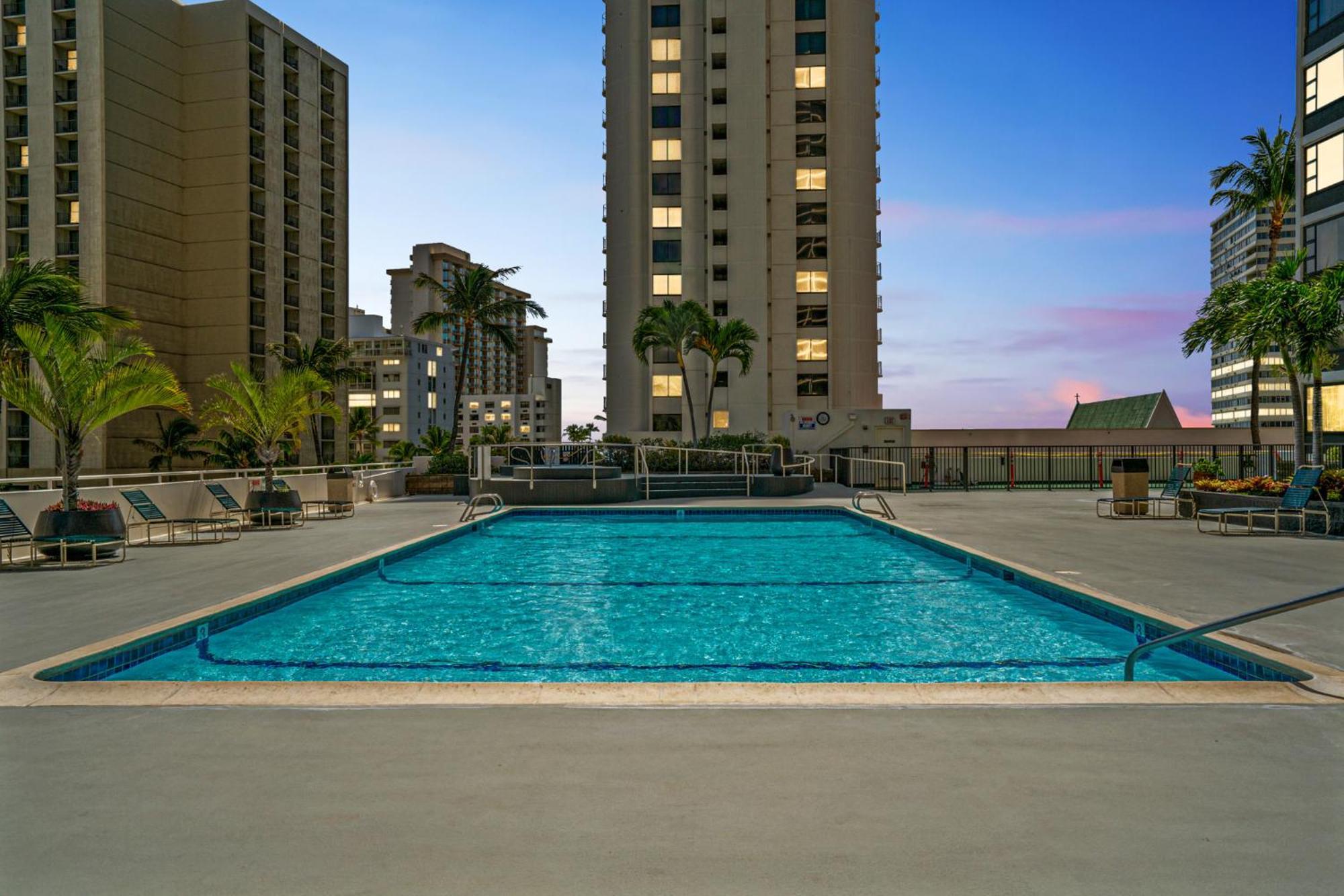 High Floor Oceanview Escape With Full Kitchen - Steps To Waikiki And Diamond Head Views, Free Parking * Honolulu