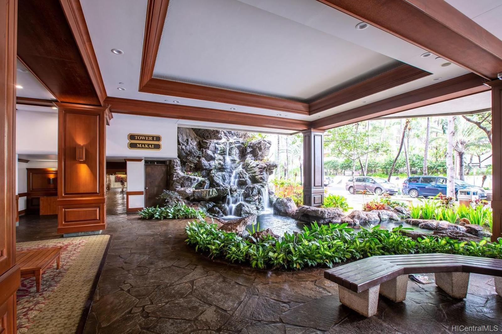 Apartment High Floor Oceanview Escape With Full Kitchen - Steps To Waikiki And Diamond Head Views, Free Parking Honolulu