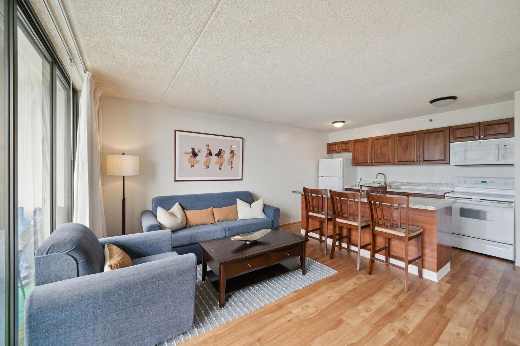 High Floor Oceanview Escape With Full Kitchen - Steps To Waikiki And Diamond Head Views, Free Parking Honolulu